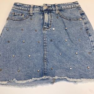 Wildfable size 4 Jean skirt with silver studs